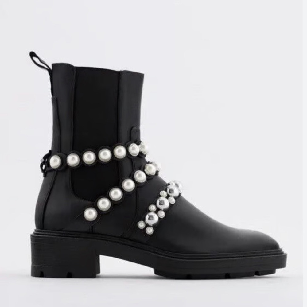 SALE! Zara Leather Pearl Boots Size 37 NWT